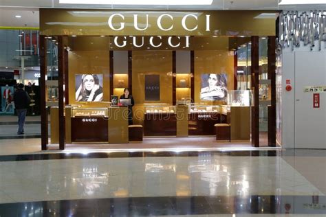 magazzino gucci svizzera|Ricerca Negozio .